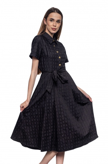 Дамска черна рокля златни копчета