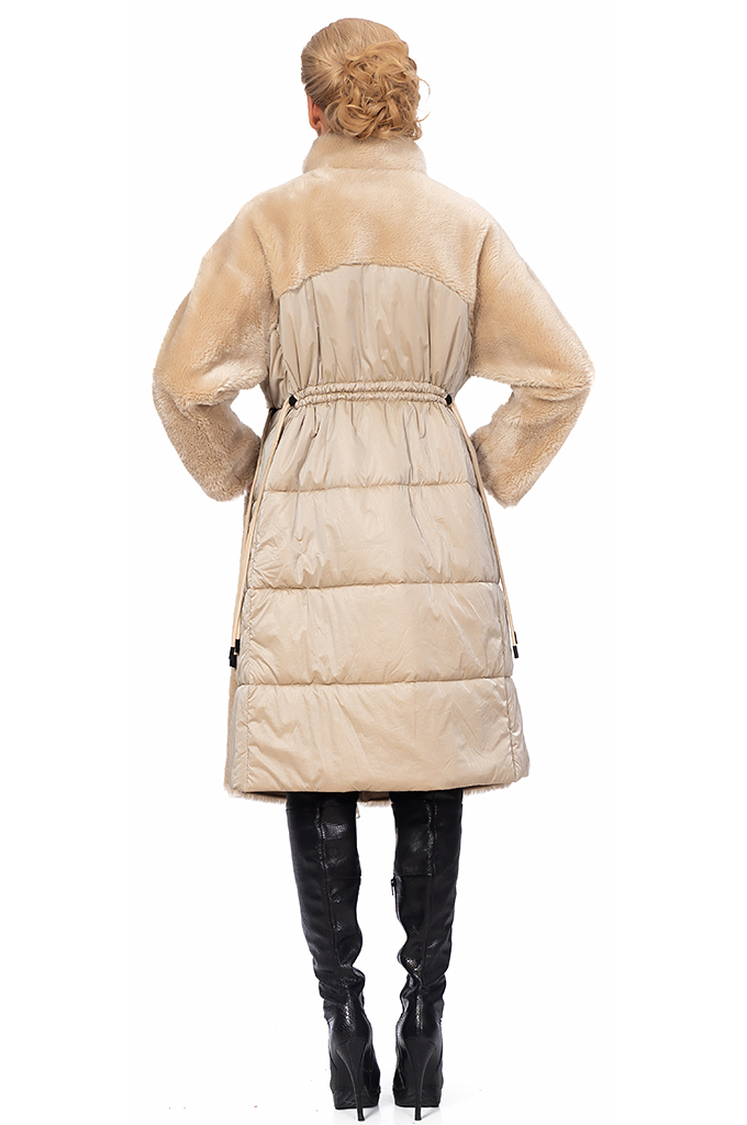 Дамско палто с овча вълна